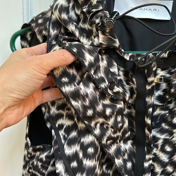 Tahari Leopard Print Vest - Picture 5 of 10